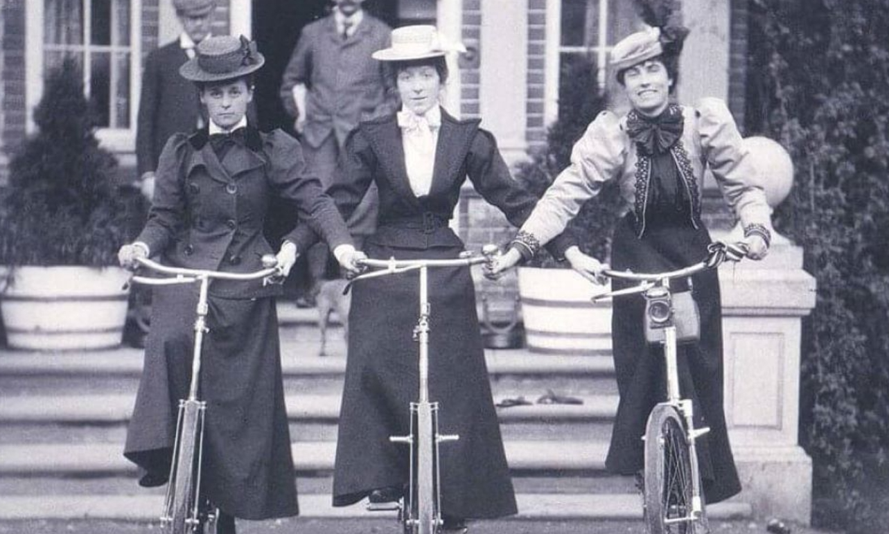 Top 10 Best Waterproof Cycling Pants For Women