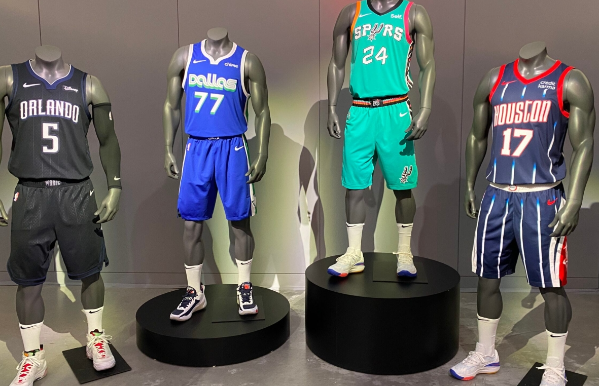 How To Design Your Own Custom Basketball Jersey: Step-By-Step Guide