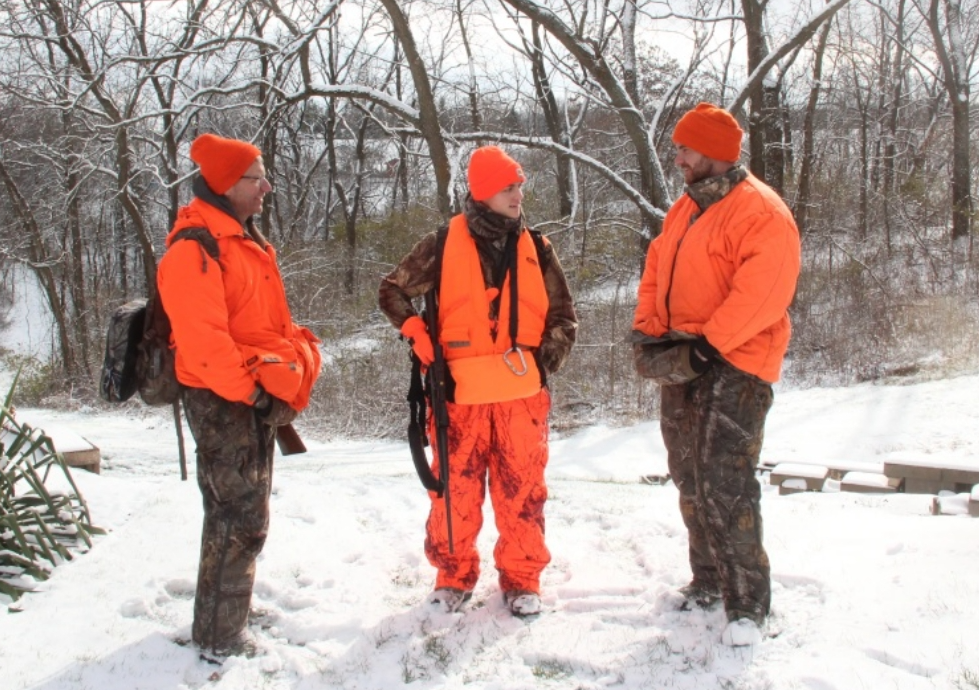 How to Start a Hunting Clothing Brand With OEM/ODM (Guide)