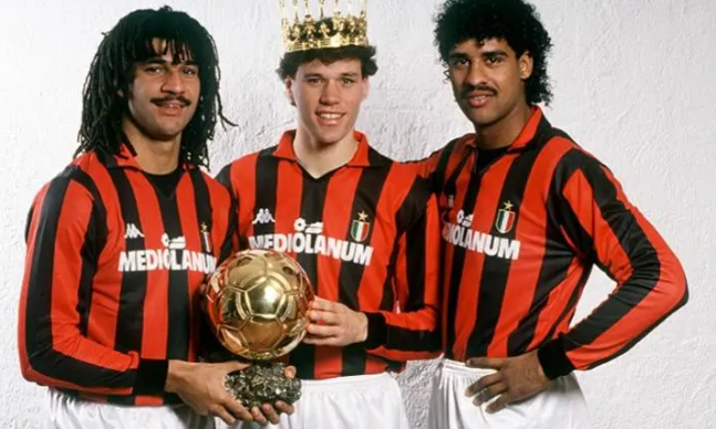 10 Best AC Milan Kits of All Time: Iconic Home & Away Jerseys 32 image.png