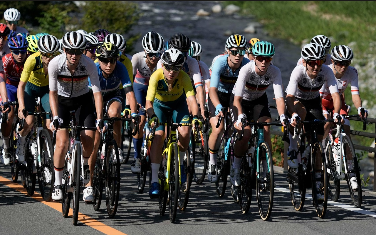 Laser-Cut Cycling Apparel: OEM Guide to Fit, Durability & Bulk Quality