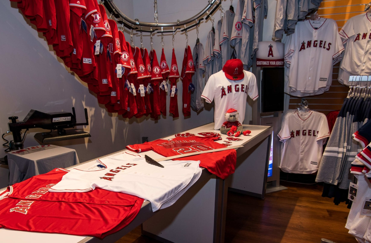 Los Angeles Angels Baseball Jersey History: Evolution Of Colors & Logos & Fan-Favorite Designs