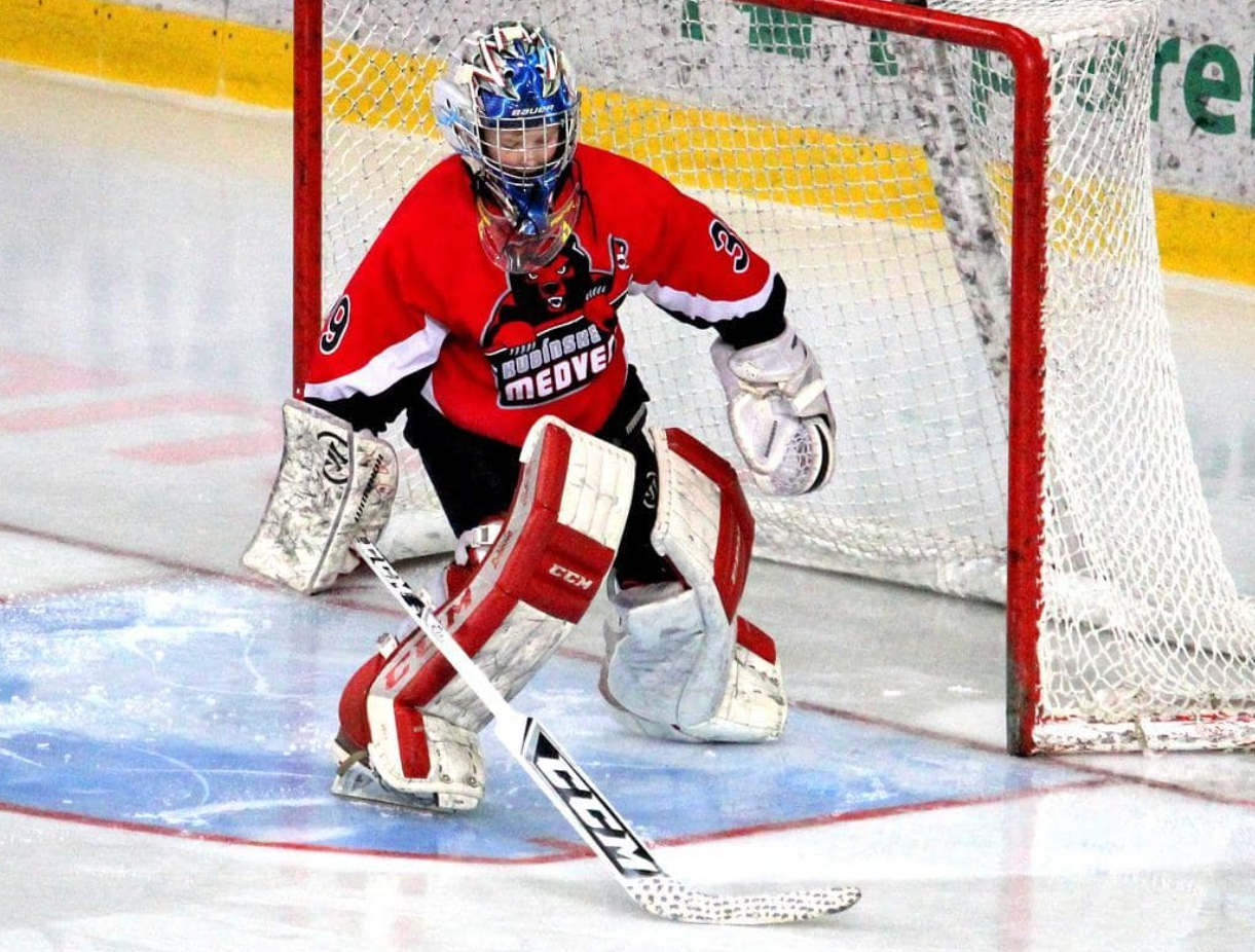 How Long Does Hockey Equipment Last? Repair vs Replace Guide