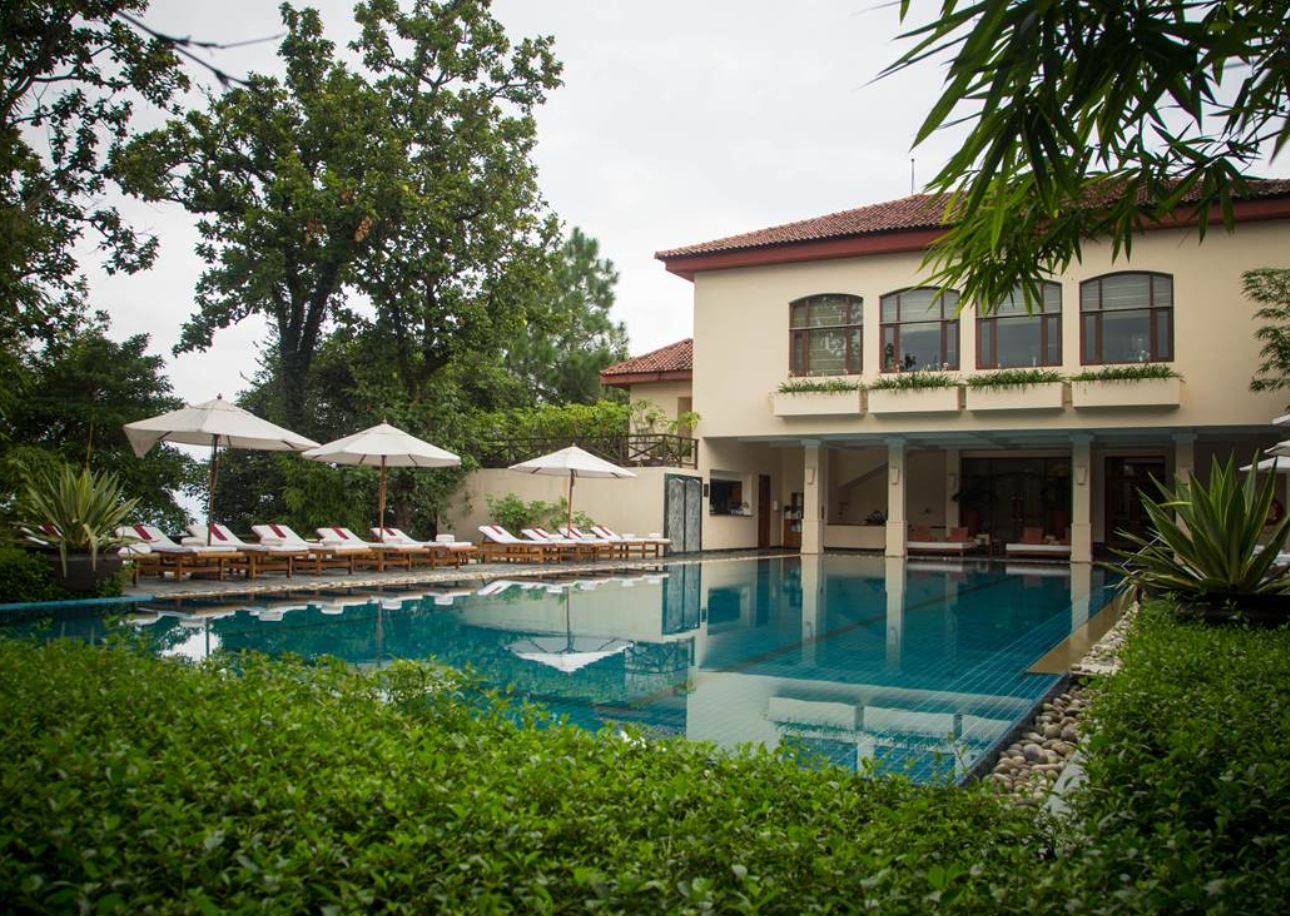 8 Best Luxury Yoga Retreats Worldwide For Relaxation & Wellness