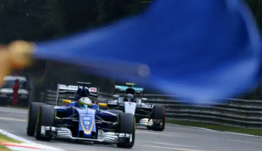Blue flag shown to lapped car in Formula 1