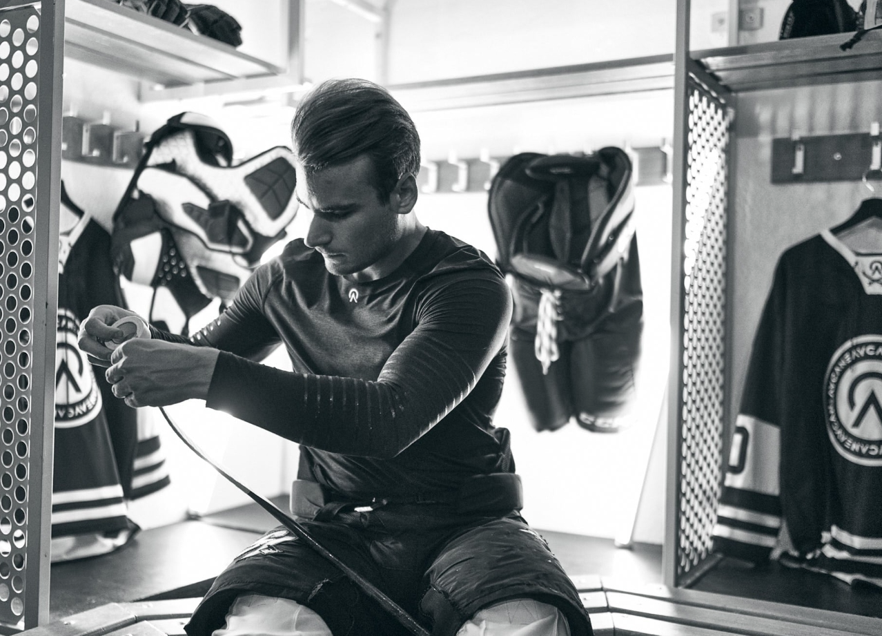 Best Cut-Resistant Base Layer for Hockey Players (2024)