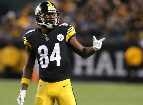 Top 12 Most Popular NFL Jerseys of All Time: Iconic Designs 42 image.png