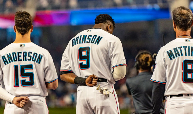 Polyester vs Cotton: Which Fabric Is Best For Baseball Uniforms? 22 image.png