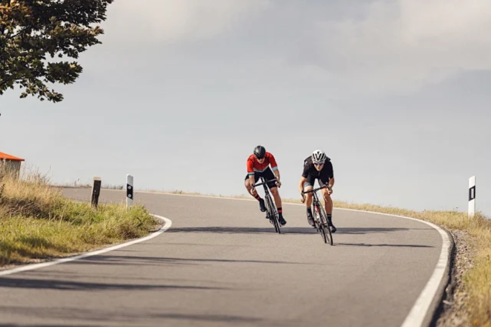 How Pro Cycling Teams Manage Rider Safety in Extreme Weather