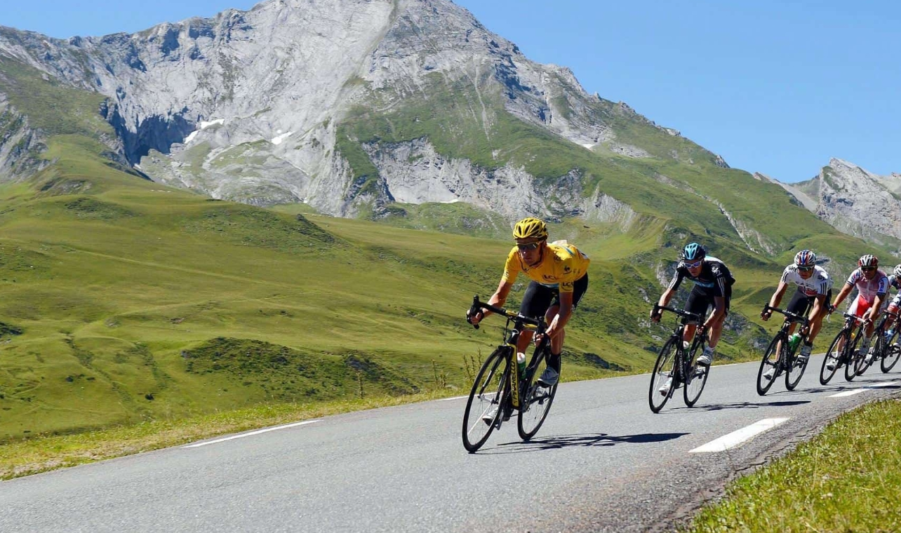 AQL Inspection for Cycling Apparel: Defect Levels & Pre-Shipment Checks