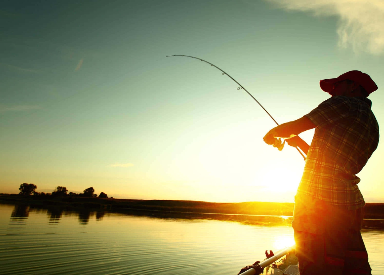 China vs Vietnam Fishing Apparel Manufacturing: Cost, Quality & Lead Time